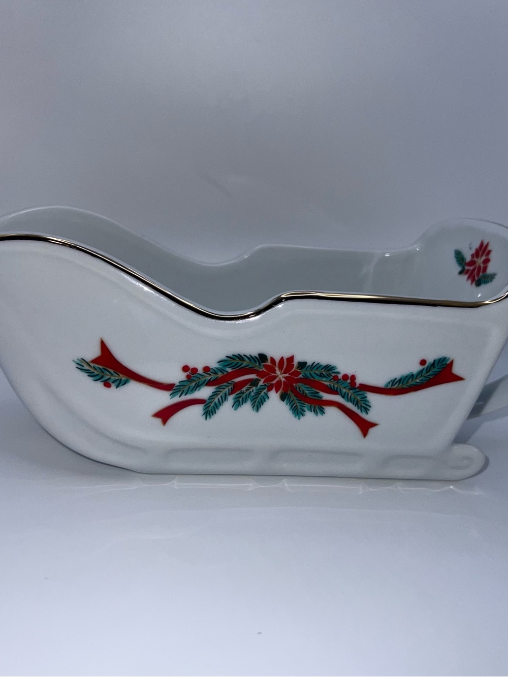 Poinsettia & Ribbons Fine China Christmas Gravy Boat Holiday Gold Trim